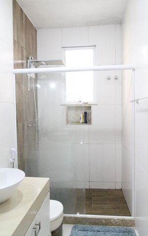 Casa de condomínio à venda com 200m², 4 quartos e 2 vagasBanheiro da suíte