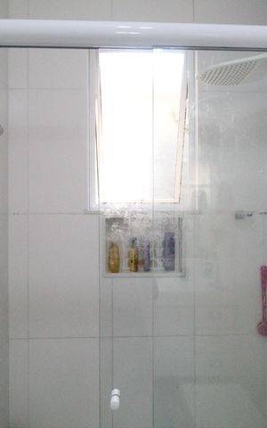 Casa de condomínio à venda com 200m², 4 quartos e 2 vagasBanheiro social