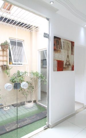 Casa de condomínio à venda com 200m², 4 quartos e 2 vagasSala