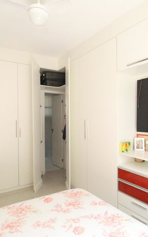 Casa de condomínio à venda com 200m², 4 quartos e 2 vagasBanheiro da suíte