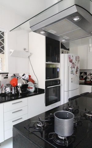 Casa de condomínio à venda com 200m², 4 quartos e 2 vagasCozinha
