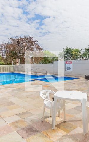 Apartamento à venda com 51m², 2 quartos e 1 vaga Apartamento à venda com 51m², 2 quartos e 1 vagaÁrea comum - Piscina