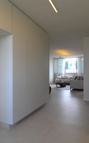 Apartamento à venda com 133m², 2 quartos e 1 vagaCozinha