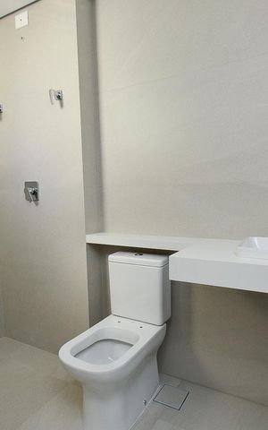 Apartamento à venda com 98m², 3 quartos e 2 vagas Apartamento à venda com 98m², 3 quartos e 2 vagasBanheiro da Suíte