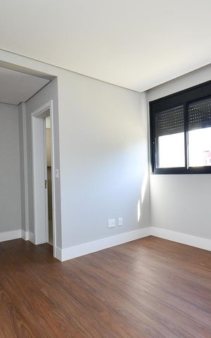 Apartamento à venda com 98m², 3 quartos e 2 vagas Apartamento à venda com 98m², 3 quartos e 2 vagasSuíte
