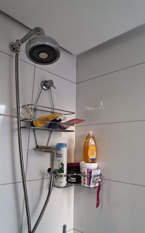 Apartamento à venda com 76m², 2 quartos e 2 vagasBanheiro da Suíte