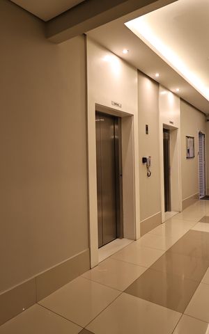 Apartamento à venda com 76m², 2 quartos e 2 vagasHall social