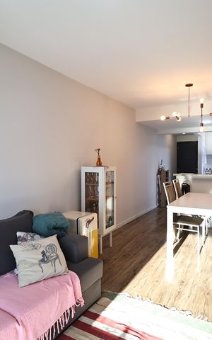 Apartamento à venda com 76m², 2 quartos e 2 vagasSala