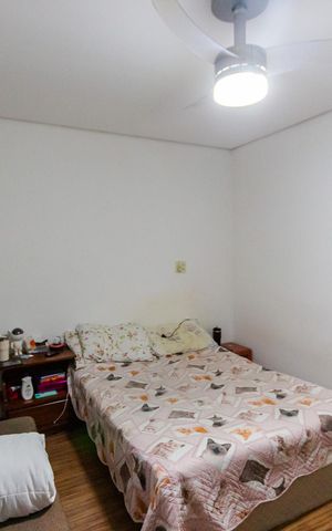 Casa à venda com 220m², 4 quartos e 2 vagas Casa à venda com 220m², 4 quartos e 2 vagasSuíte