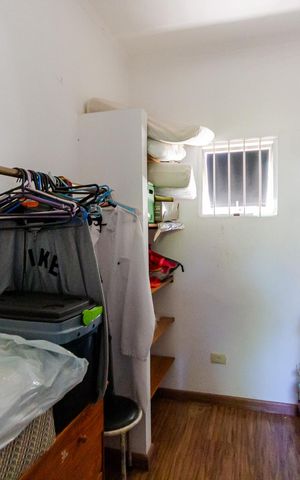 Casa à venda com 220m², 4 quartos e 2 vagas Casa à venda com 220m², 4 quartos e 2 vagasQuarto 2