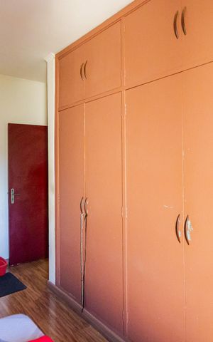 Casa à venda com 220m², 4 quartos e 2 vagas Casa à venda com 220m², 4 quartos e 2 vagasQuarto 3
