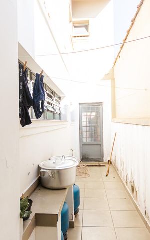 Casa à venda com 220m², 4 quartos e 2 vagas Casa à venda com 220m², 4 quartos e 2 vagasÁrea comum