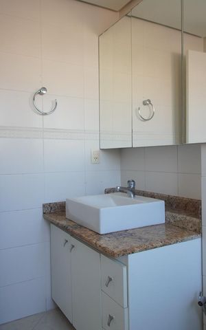Apartamento à venda com 164m², 3 quartos e 2 vagasBanheiro suíte