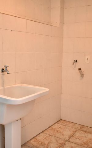Casa à venda com 140m², 3 quartos e 2 vagas Casa à venda com 140m², 3 quartos e 2 vagasÁrea de Serviço