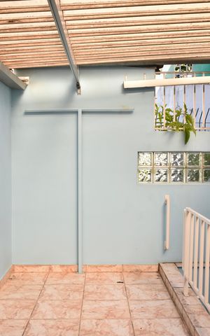 Casa à venda com 140m², 3 quartos e 2 vagas Casa à venda com 140m², 3 quartos e 2 vagasVaranda Quarto 2