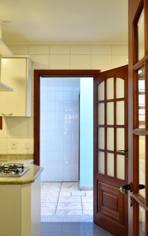 Casa à venda com 140m², 3 quartos e 2 vagas Casa à venda com 140m², 3 quartos e 2 vagasCozinha
