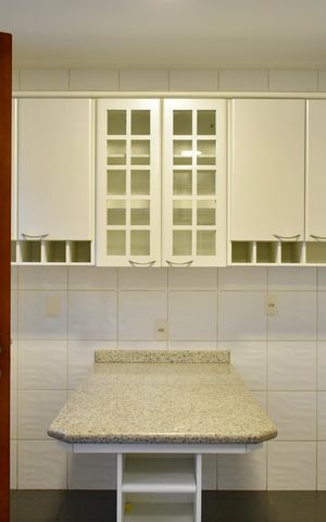 Casa à venda com 140m², 3 quartos e 2 vagas Casa à venda com 140m², 3 quartos e 2 vagasCozinha