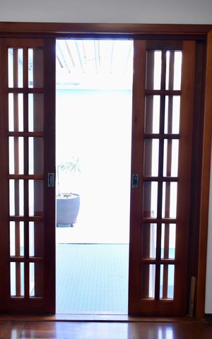 Casa à venda com 140m², 3 quartos e 2 vagas Casa à venda com 140m², 3 quartos e 2 vagasQuarto 2