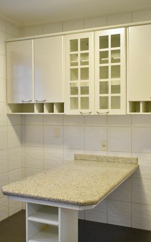 Casa à venda com 140m², 3 quartos e 2 vagas Casa à venda com 140m², 3 quartos e 2 vagasCozinha