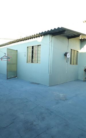 Casa para alugar com 299m², 4 quartos e 6 vagasQuintal