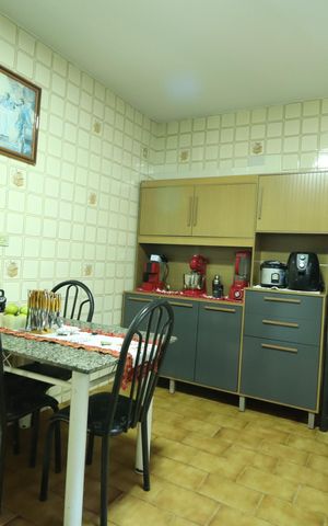 Casa para alugar com 299m², 4 quartos e 6 vagasCozinha