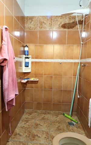 Casa para alugar com 299m², 4 quartos e 6 vagasBanheiro da Suíte