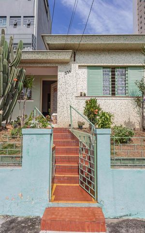 Casa à venda com 70m², 2 quartos e sem vagaFachada