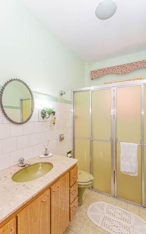 Casa à venda com 70m², 2 quartos e sem vagaBanheiro