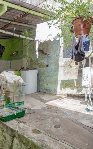 Casa à venda com 70m², 2 quartos e sem vagaÁrea de Serviço