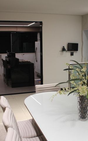 Apartamento à venda com 240m², 4 quartos e 2 vagasSala