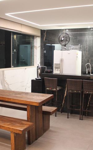 Apartamento à venda com 240m², 4 quartos e 2 vagasÁrea Gourmet
