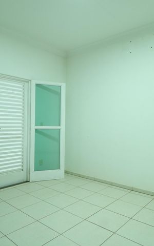 Casa para alugar com 237m², 5 quartos e 3 vagasQuarto 1