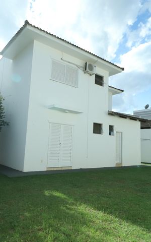 Casa para alugar com 237m², 5 quartos e 3 vagasQuintal