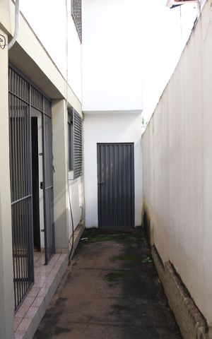 Casa para alugar com 80m², 3 quartos e 1 vagaÁrea externa