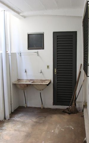 Casa para alugar com 80m², 3 quartos e 1 vagaÁrea de Serviço