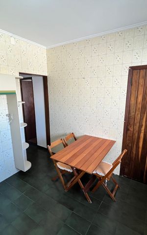 Casa para alugar com 200m², 5 quartos e 2 vagasCozinha