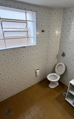 Casa para alugar com 200m², 5 quartos e 2 vagasBanheiro 2