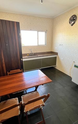 Casa para alugar com 200m², 5 quartos e 2 vagasCozinha