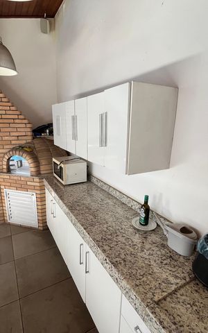 Casa para alugar com 200m², 5 quartos e 2 vagasChurrasqueira