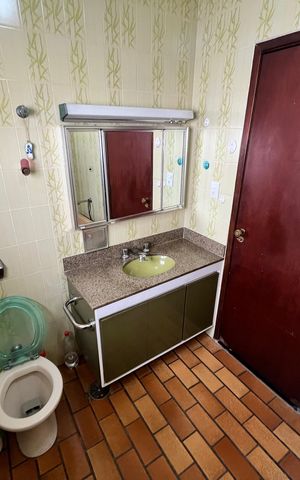 Casa para alugar com 200m², 5 quartos e 2 vagasBanheiro 1