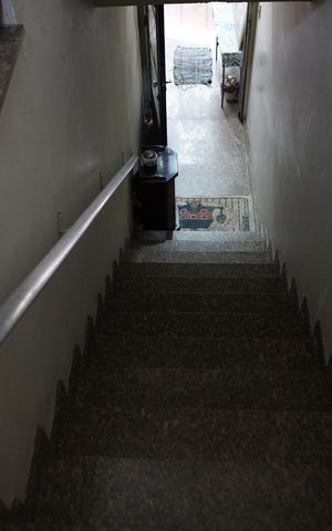 Casa à venda com 516m², 6 quartos e 9 vagasEscada