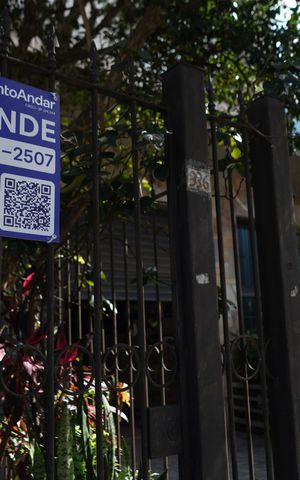 Casa à venda com 516m², 6 quartos e 9 vagasPlaca