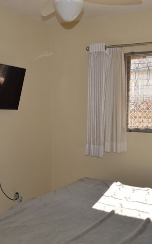 Casa à venda com 220m², 2 quartos e 2 vagasQuarto 1