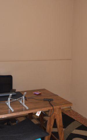 Casa à venda com 220m², 2 quartos e 2 vagasEdicula