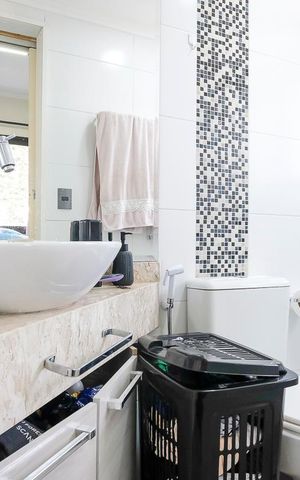 Apartamento à venda com 110m², 3 quartos e 2 vagasBanheiro da suíte
