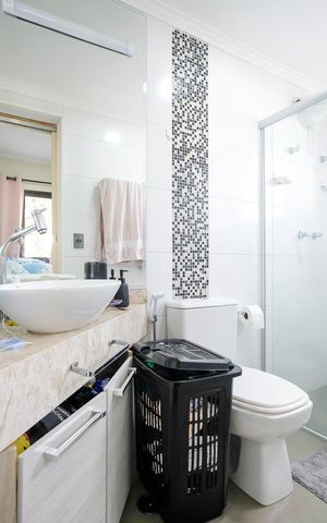 Apartamento à venda com 110m², 3 quartos e 2 vagasBanheiro da suíte