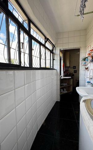 Apartamento à venda com 160m², 4 quartos e 2 vagas Apartamento à venda com 160m², 4 quartos e 2 vagasÁrea de Serviço