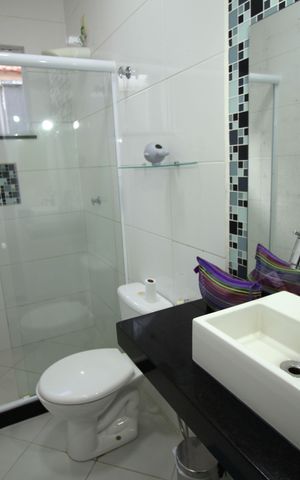 Casa à venda com 225m², 4 quartos e 2 vagasBanheiro da Suíte 