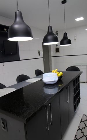 Casa à venda com 225m², 4 quartos e 2 vagasCozinha