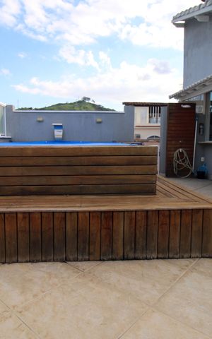 Casa à venda com 225m², 4 quartos e 2 vagasPiscina